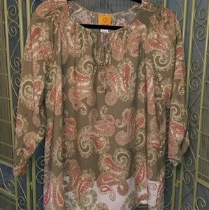 ♥️ Olive/Peach Shirt